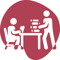 Estudante recebendo livros em uma mesa